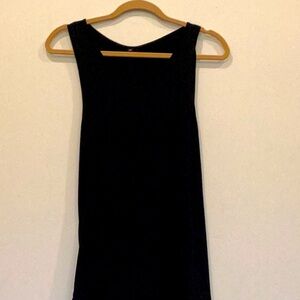 Black 95%Modal/5%Spandex scoop neck crisscross back thank top size M.